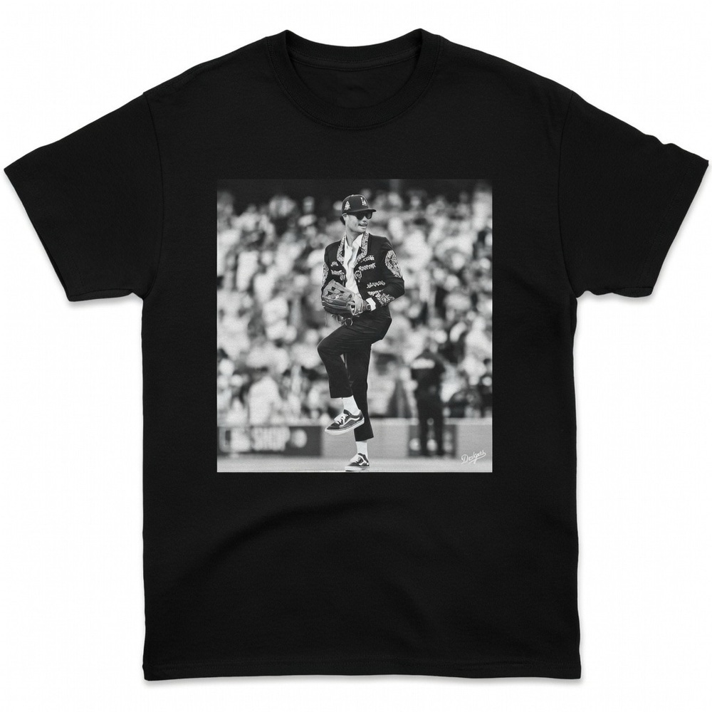 Black Graphic Tee with Joe Kelly Baseball Pitcher Photo